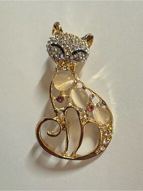 Gold Cat-Shaped Rhinestone Brooch